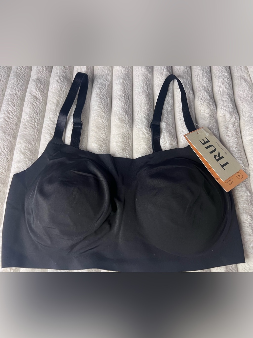 NWT True body scoop neck bra super soft $44 no wire